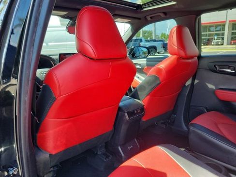 Used 2022 Toyota Highlander XSE image 9