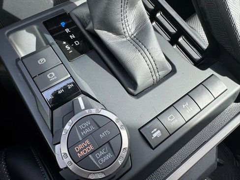 Certified 2024 Toyota Tacoma TRD Off-Road w/ TRD Off Road Premium Package AWD/4WD image 18