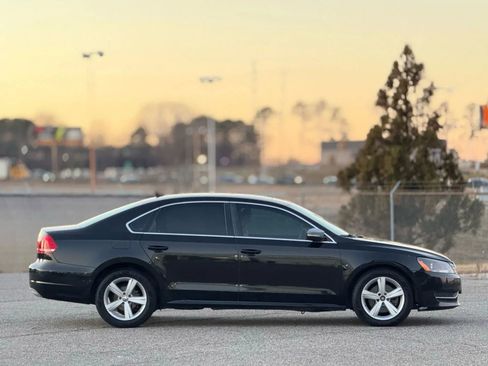 Used 2012 Volkswagen Passat 2.5 SE image 7