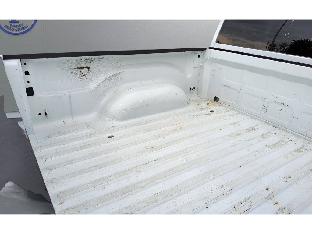 Used 2023 RAM 1500 Classic SLT w/ Electronics Group AWD/4WD image 31