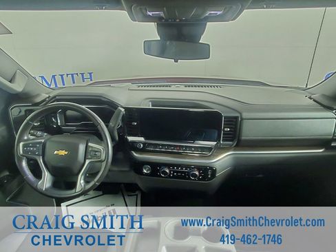 Used 2022 Chevrolet Silverado 1500 LT w/ Z71 Off-Road Package image 16