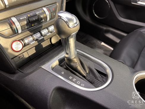 Used 2022 Ford Mustang Premium image 18