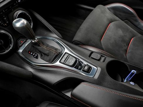 Used 2018 Chevrolet Camaro ZL1 RWD image 26