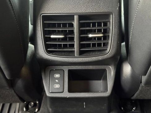 Certified 2024 Kia Seltos S image 17