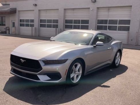 Used 2026 Ford Mustang Premium RWD image 5