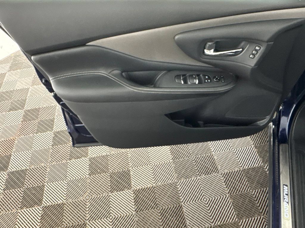 Used 2023 Nissan Murano SL w/ SL Moonroof Package FWD image 20