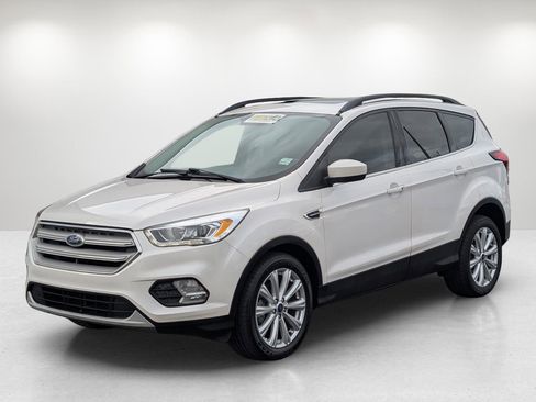 Used 2019 Ford Escape SEL image 1