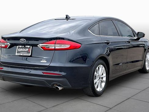 Used 2020 Ford Fusion SE FWD image 13