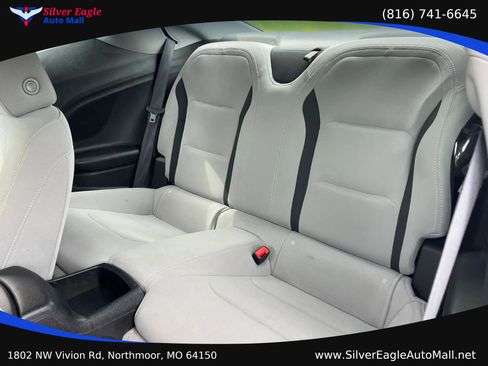 Used 2018 Chevrolet Camaro LT RWD image 10