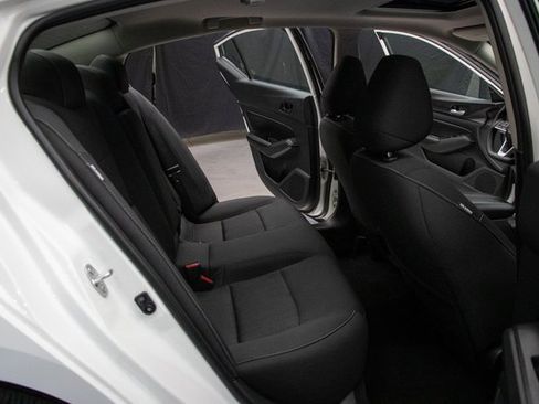 Used 2025 Nissan Altima 2.5 SV w/ SV Special Edition Package image 18