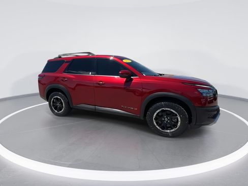 Used 2023 Nissan Pathfinder Rock Creek AWD/4WD image 9