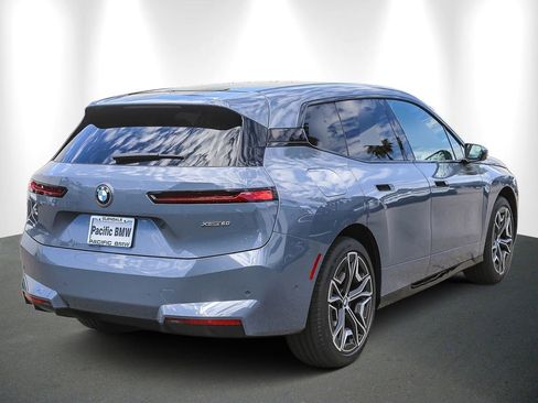 New 2026 BMW iX xDrive60 w/ Premium Package AWD/4WD image 6