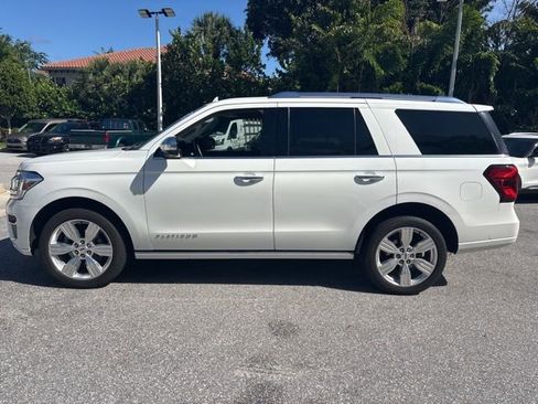 Used 2023 Ford Expedition Platinum RWD image 4