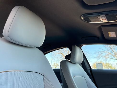 Used 2023 Hyundai Ioniq 6 SEL image 14