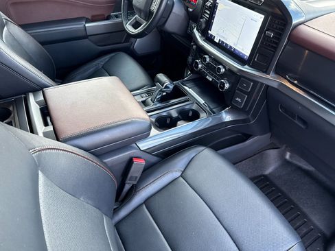 Used 2022 Ford F150 Lariat w/ Equipment Group 502A High image 17