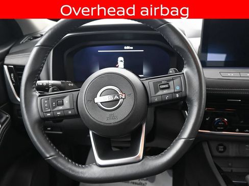 Used 2024 Nissan Rogue SL AWD/4WD image 27