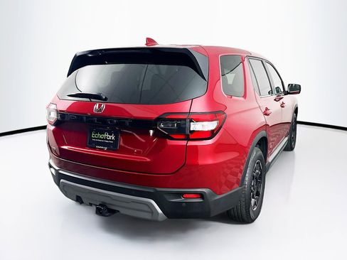 Used 2025 Honda Pilot EX-L image 9