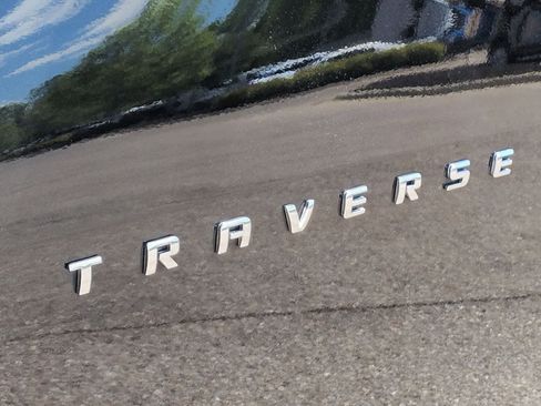 Used 2022 Chevrolet Traverse LT w/ LT Premium Package AWD/4WD image 10