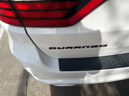 Used 2020 Dodge Durango SXT RWD image 3