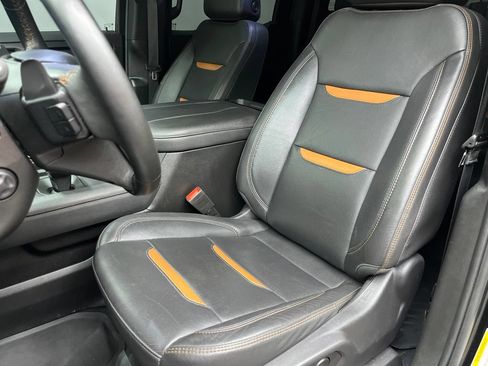 Used 2023 GMC Sierra 1500 AT4 w/ AT4 Premium Package AWD/4WD image 20
