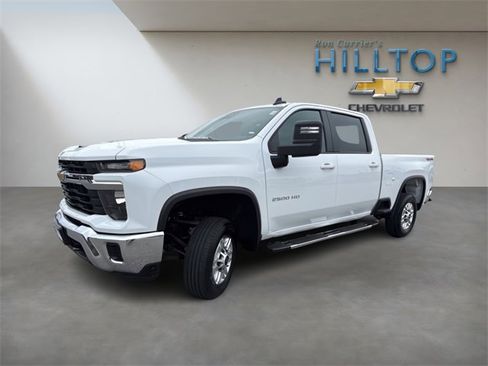 Used 2024 Chevrolet Silverado 2500 LT image 11