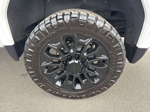 Used 2025 GMC Sierra 2500 Denali Ultimate image 39