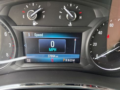 Used 2021 Buick Encore Preferred w/ Safety Package image 23