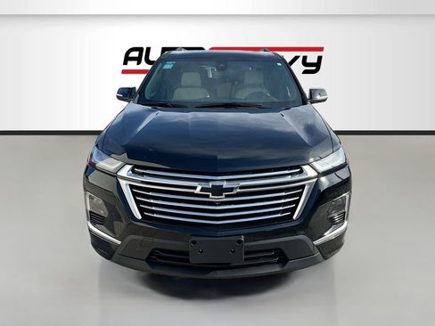 Used 2023 Chevrolet Traverse Premier w/ LPO, Floor Liner Package AWD/4WD image 2