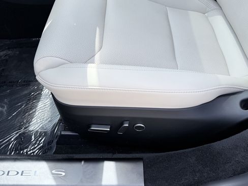Used 2023 Tesla Model S AWD/4WD image 22