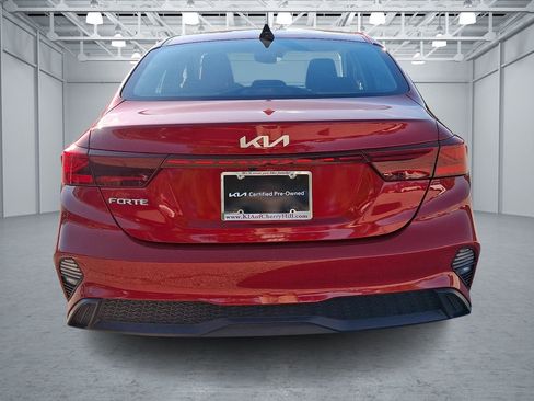 Used 2024 Kia Forte LXS FWD image 4