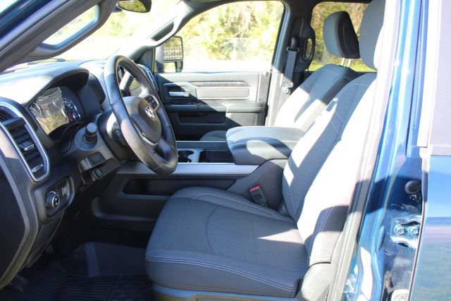 Used 2024 RAM 2500 Big Horn w/ Night Edition AWD/4WD image 17