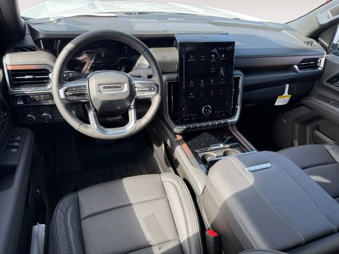 New 2026 GMC Yukon Denali w/ Sun & Power Step Package AWD/4WD image 15