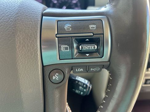 Used 2019 Lexus GX 460 Luxury AWD/4WD image 17