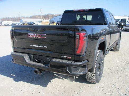 New 2026 GMC Sierra 2500 AT4 w/ AT4 Premium Plus Package image 5