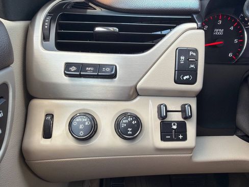 Used 2016 GMC Yukon Denali w/ Open Road Package AWD/4WD image 21
