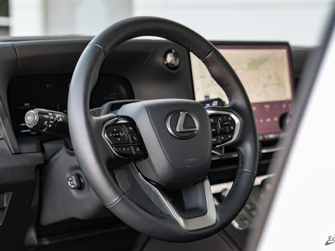 Used 2025 Lexus GX 550 image 30