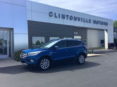 Used 2017 Ford Escape Titanium AWD/4WD image 1