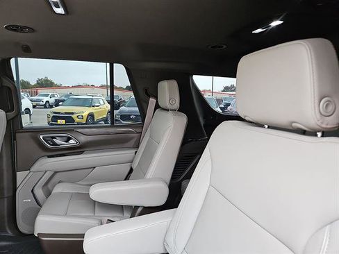 Used 2023 Chevrolet Tahoe Z71 image 9