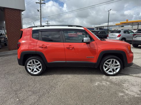 Used 2021 Jeep Renegade Latitude image 4