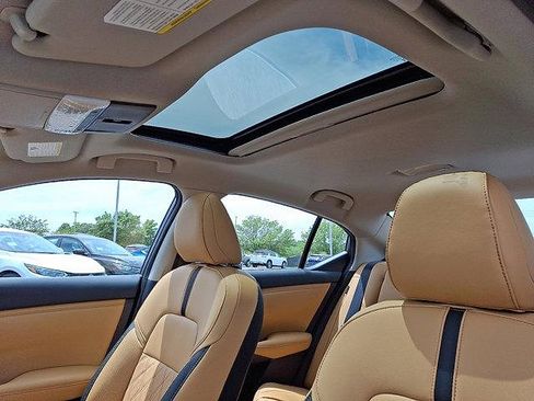 New 2025 Nissan Sentra SV w/ SV Premium Package image 7