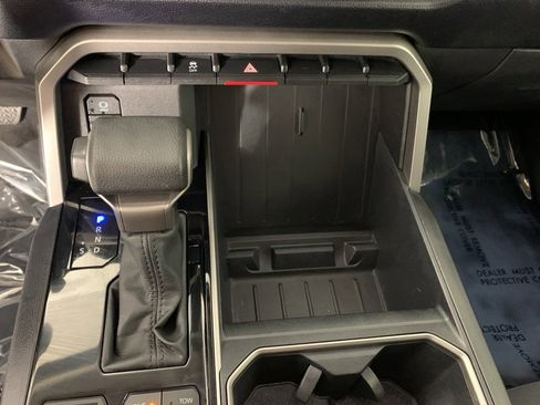 Used 2022 Toyota Tundra SR5 image 12