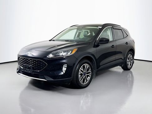 Used 2020 Ford Escape SEL image 4