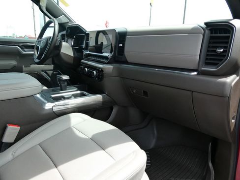 Certified 2025 Chevrolet Silverado 1500 LTZ AWD/4WD image 12