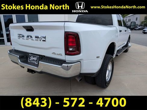 Used 2025 RAM 3500 Tradesman w/ Chrome Appearance Group AWD/4WD image 3