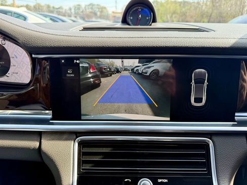 Used 2018 Porsche Panamera 4 w/ Premium Package Plus image 37