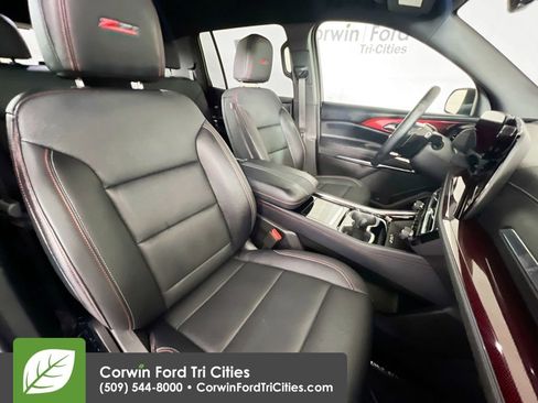 Used 2026 Chevrolet Traverse Z71 AWD/4WD image 18