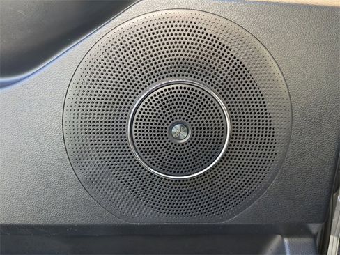 Used 2023 Ford Expedition Max Limited image 23