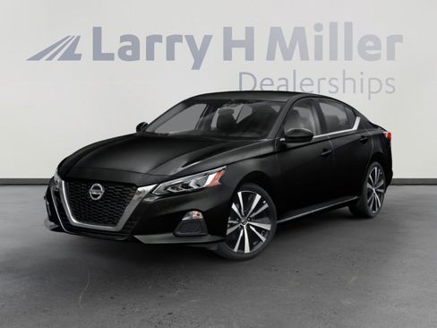 Used 2020 Nissan Altima 2.5 SR w/ Premium Package FWD image 1