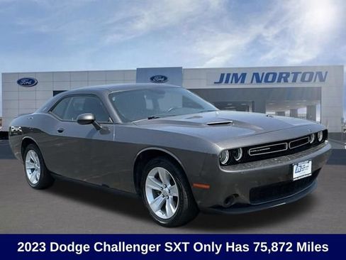 Used 2023 Dodge Challenger SXT RWD image 1