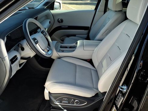 Used 2026 Hyundai Palisade Calligraphy image 13